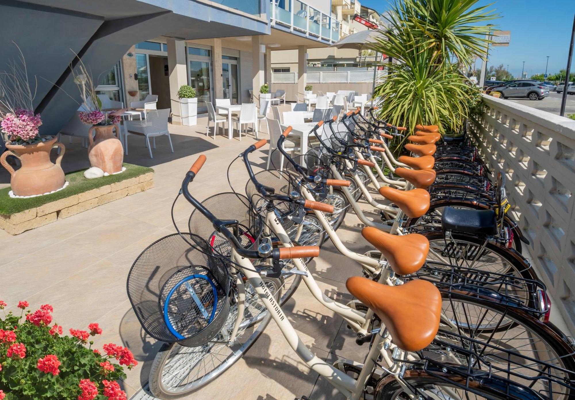 Hotel Astoria Cervia Exterior foto